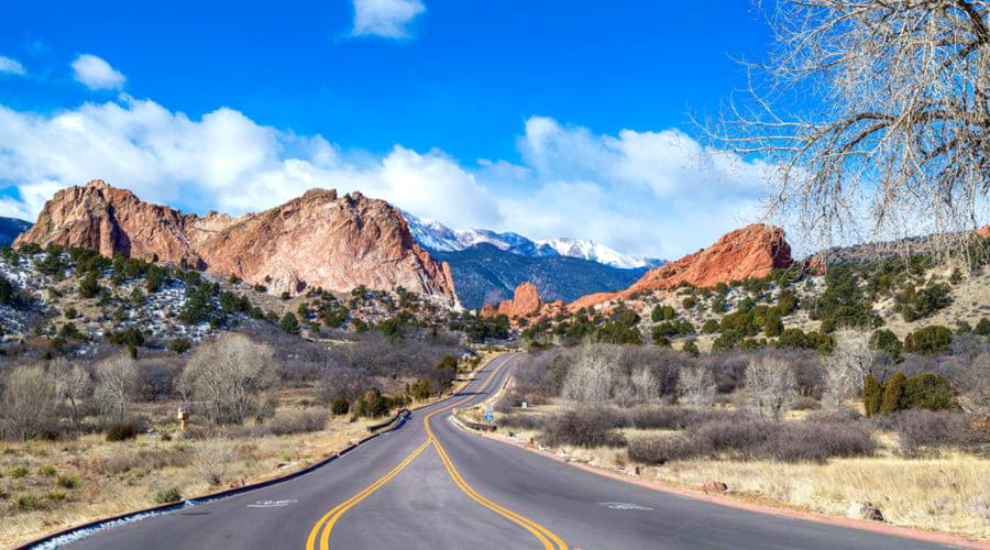 Nabízíme rozmanitý výběr možností pronájmu aut v Colorado Springs.